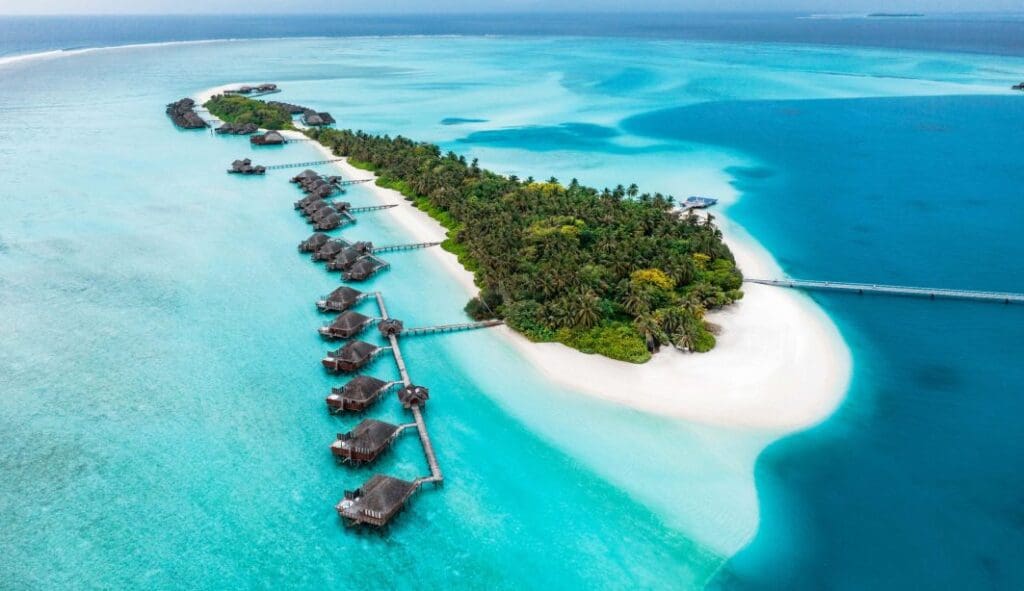 Conrad Maldives Rangali Island offers the fourth night free